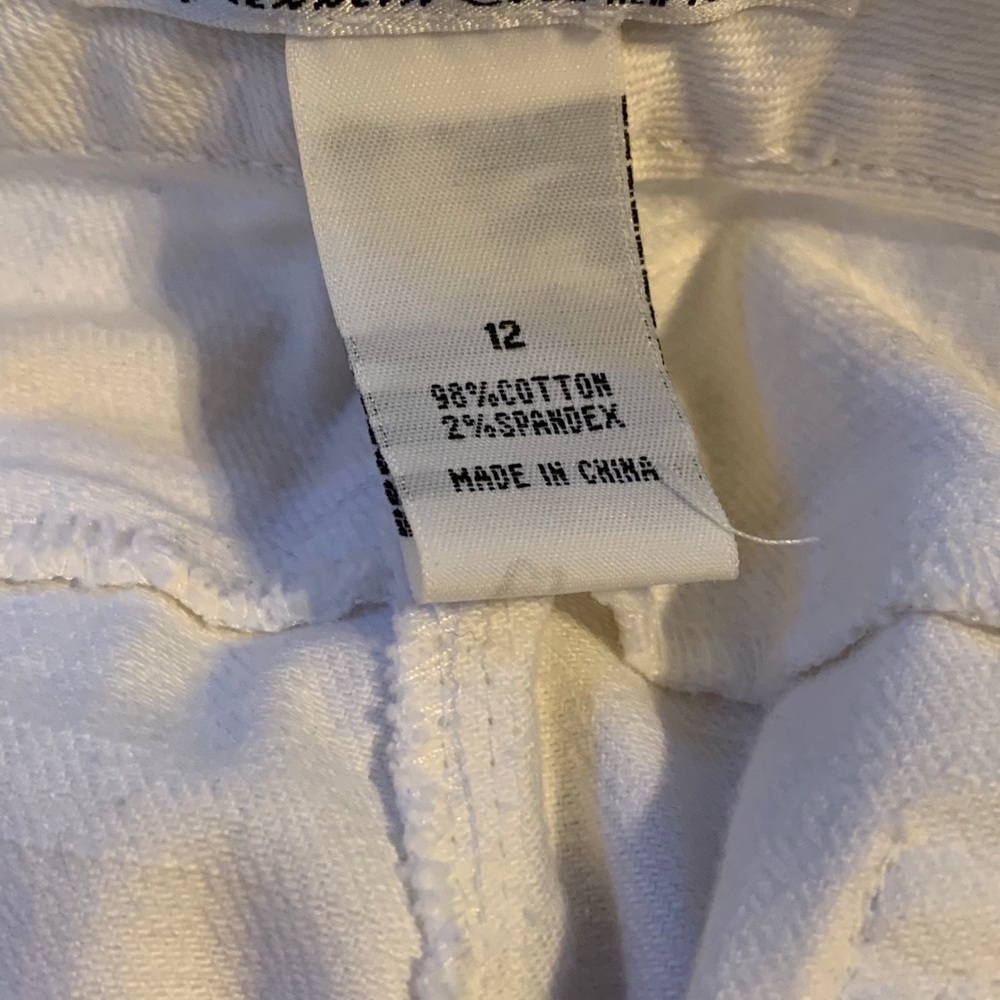 White pants - Picture 3 of 3